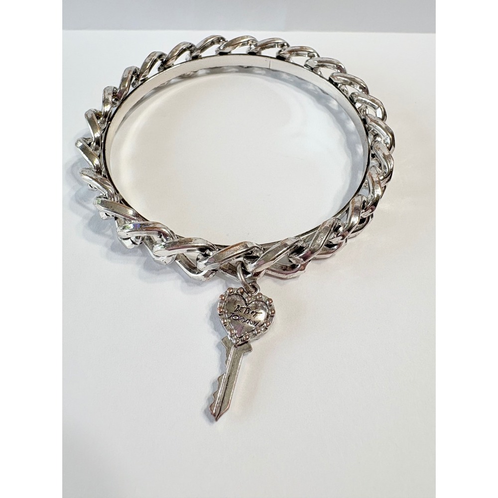 Betsey Johnson Silver Curb Chain Bangle Bracelet Heart Key Charm Women OS
